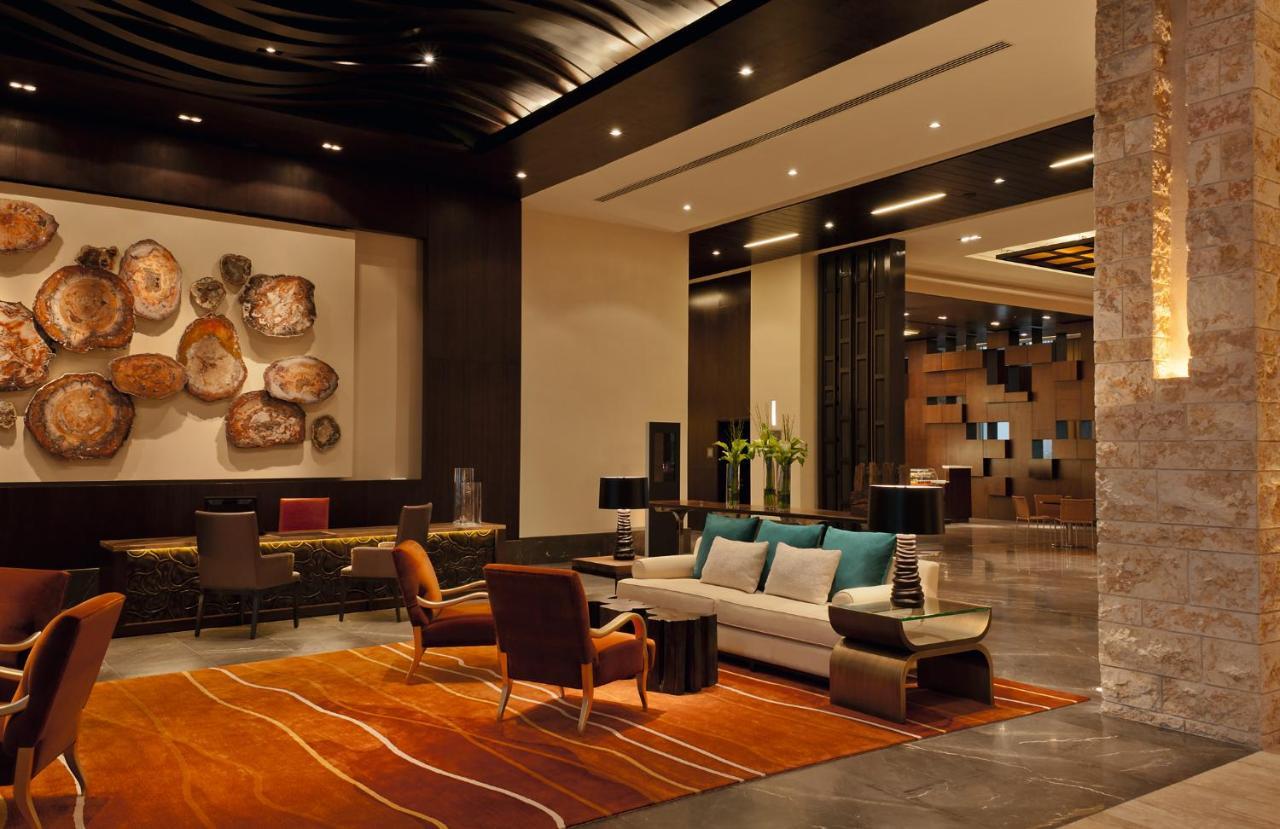 The Westin Abu Dhabi Golf Resort&Spa Exterior foto Lobby